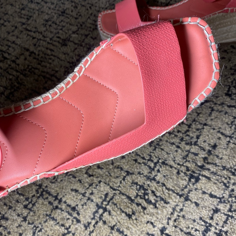 Wedges - Picture 4 of 10